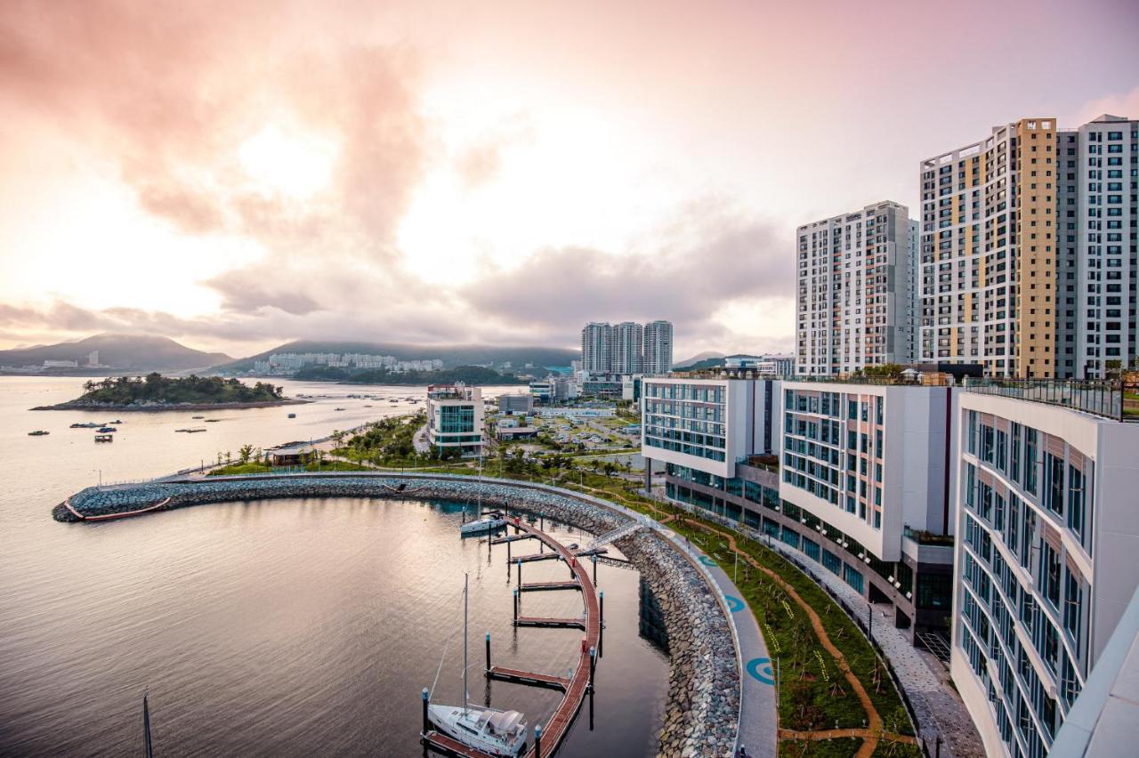 Ocean Marina Suite View Yeosu Exterior photo