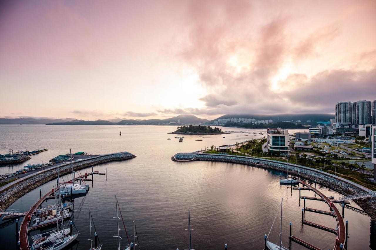 Ocean Marina Suite View Yeosu Exterior photo